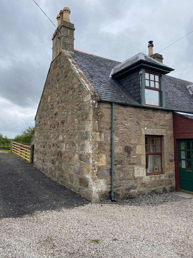 Quirky Highland Cottage With Stunning Views Fearn Lodge Exterior photo